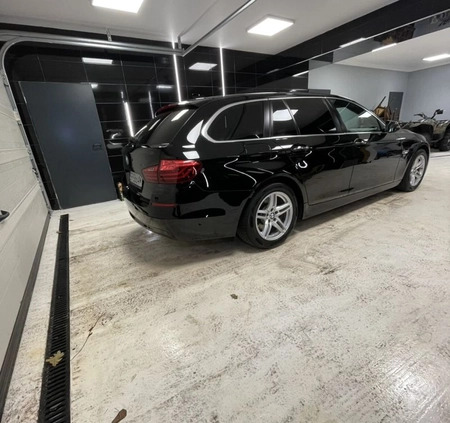 BMW Seria 5 cena 61000 przebieg: 256000, rok produkcji 2014 z Żychlin małe 154